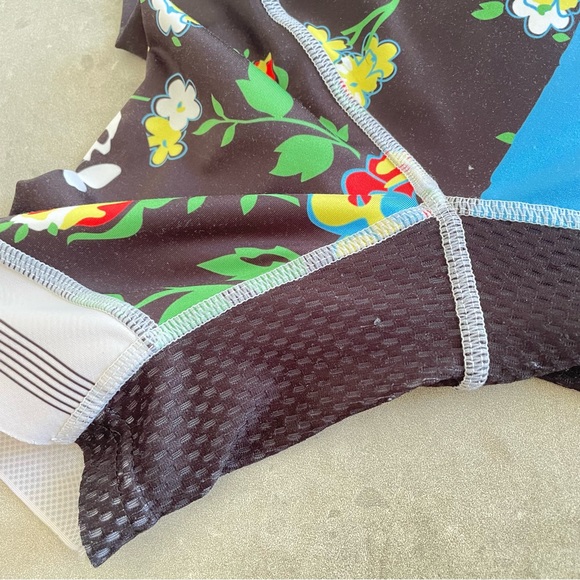 Betty Designs Cycling Squad Kit Set - Picture 6 of 14